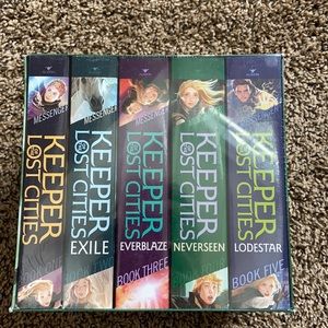 Keeper of the Lost Cities Collection